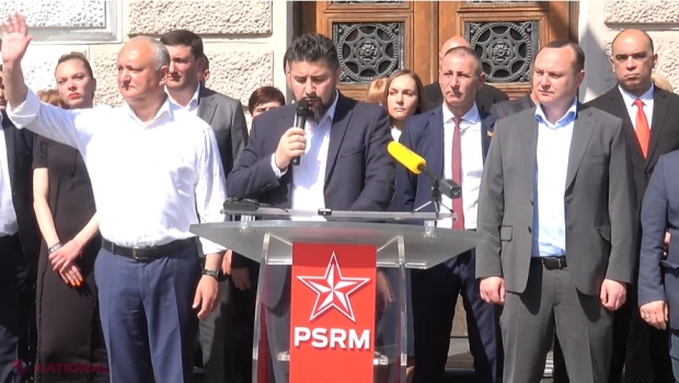 Dodon, potențial candidat pentru funcția de PRIMAR general, HUIDUIT în fața Primăriei Chișinău: „Când poporul ajunge să te hulească în plină zi, în centrul orașului, nu ai de făcut decât un singur lucru - să te retragi din viața publică”