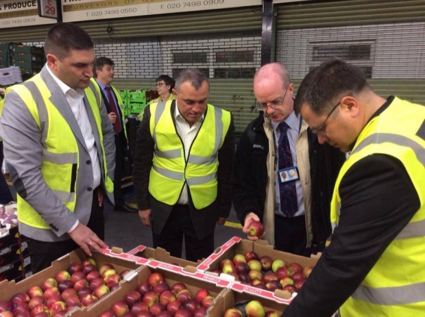 Britanicii ar putea cumpăra DIRECT din centrele lor comerciale FRUCTE moldovenești 