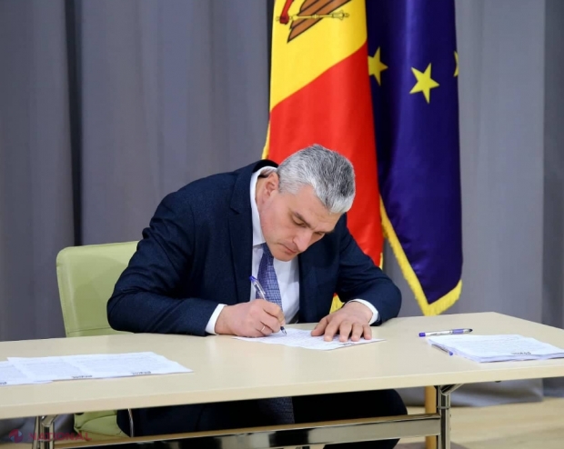 Veaceslav Negruță, audiat la comisia parlamentară de anchetă privind furtul bancar: Urmează Veaceslav Ioniță și Valeriu Lazăr