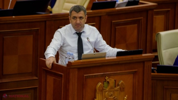 Oamenii lui Dodon și Voronin, puși la RESPECT după ce s-au OPUS ca militarii să aibă condiții mai bune: „Armata nu-i pușcărie, pentru ca să-i ții pe soldați ca pe niște vite. O să le dați la ruși adresele celor pe care îi vreți spânzurați...”