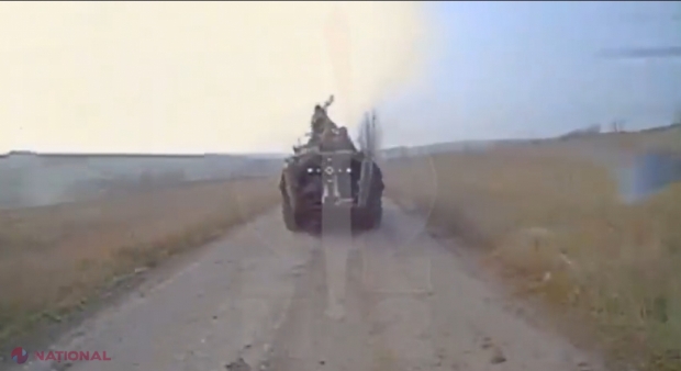 VIDEO // Momentul în care o dronă ucraineană kamikaze atacă un blindat rusesc. Soldații nu au mai putut face nimic