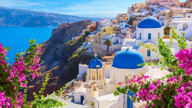 Grecia anunță când deschide sezonul de vacanță și cere „pașaport coronavirus