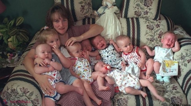 FOTO // După ce a născut șapte copii, soțul a părăsit-o. Ce s-a ales din familie