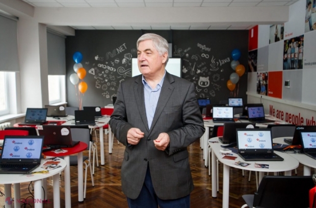 Vasile Nedelciuc, co-autor al Declarației de Independență, sfaturi pentru guvernarea de la Chișinău: „Maia Sandu și echipa sa trebuie să schimbe tactica și să coopteze, inclusiv la guvernare, o parte din reprezentanții partidelor proeuropene”