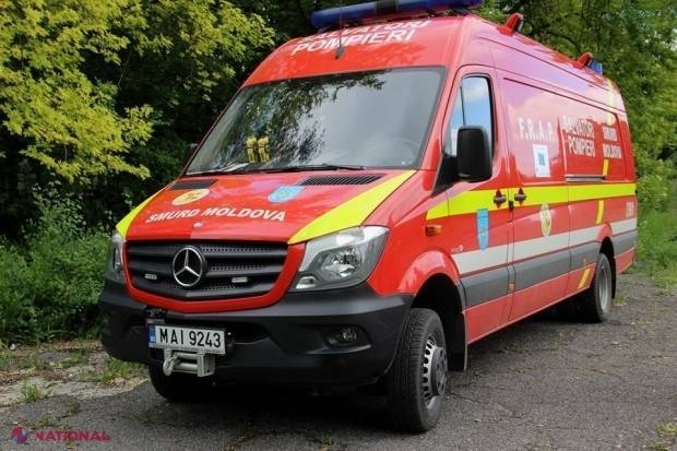 Un echipaj SMURD, în Chișinău! MAI din România donează încă o AMBULANȚĂ
