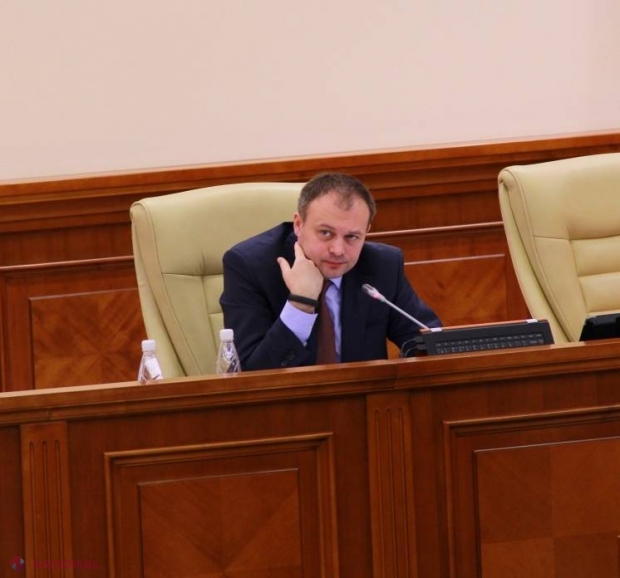 Candu consideră solicitarea de a-l demite pe Chetraru „abuzivă” și îl atenționează pe Streleț că „suntem în prag de iarnă”