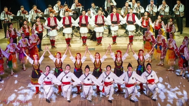 Baletul Național JOC împlinește astăzi 75 de ani de activitate: „Bijuteriile JOCULUI”, expuse la Muzeul de Istorie a Chișinăului  