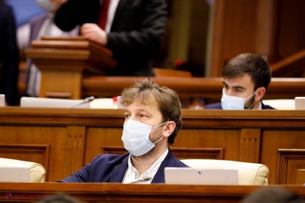 Un reprezentant al GUVERNĂRII îi RĂSPUNDE lui Șor, după ce ultimul i-a îndemnat pe cetățeni să trimită facturile la PAS, pentru ca să le plătească