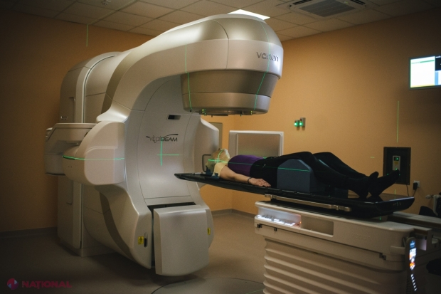 O nouă șansă la VIAȚĂ pentru pacienții oncologici. Ministerul Sănătății va procura al doilea aparat modern pentru tratament radiologic: „Acesta ne ajută să dăm o doză de tratament mult mai mare în tumoare și să protejăm organele adiacente sănătoase”