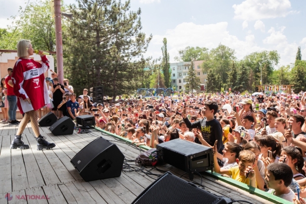 La inițiativa lui Ilan Șor, Klava Coca a cântat, la Taraclia, în fața a mii de oameni, în cadrul unui eveniment organizat de primărie, cu ocazia Zilei Copilului