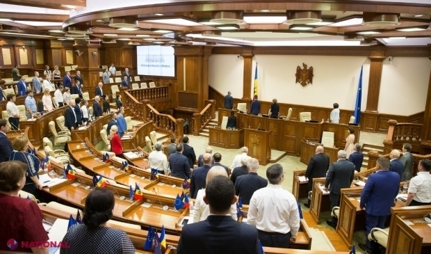 VIDEO // Fracțiunea democraților a PĂRĂSIT ședința Parlamentului în care este prezentată ancheta privind furtul miliardului: „Hoții strigă hoții”