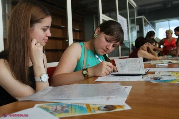 DECLIN // Prea multe UNIVERSITĂȚI în R. Moldova la un număr de studenți în continuă SCĂDERE: Banca Mondială recomandă OPTIMIZAREA instituțiilor de învățământ superior
