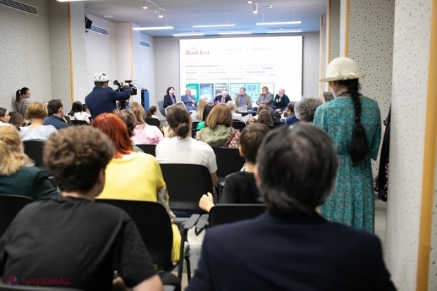 BILANȚ // „Bookfest 2022”, la Chișinău: 30 de edituri de pe ambele maluri ale Prutului, 25 de mii de vizitatori și cu 25% mai multe vânzări de carte