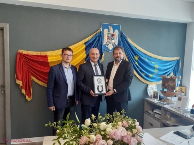 Municipiile Ialoveni și Moinești, din R. Moldova și România, acord de ÎNFRĂȚIRE: Ajutor pentru obținerea de investiții europene