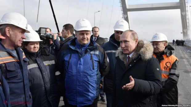 SURPRIZA lui Vladimir Putin, înainte de prezidenţiale. Unde a făcut o vizită fulger