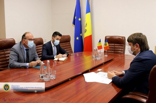 Proiectele comune moldo-române privind infrastructura energetică și de comunicații, a drumurilor, de apă și canalizare, discutate de către ministrul Andrei Spînu și Ambasadorul Daniel Ioniță