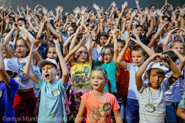 Peste 10 000 de copii din R. Moldova și România vor marca împreună Ora Pământului: Evenimente desfășurate simultan în 77 de localități de pe ambele maluri ale Prutului