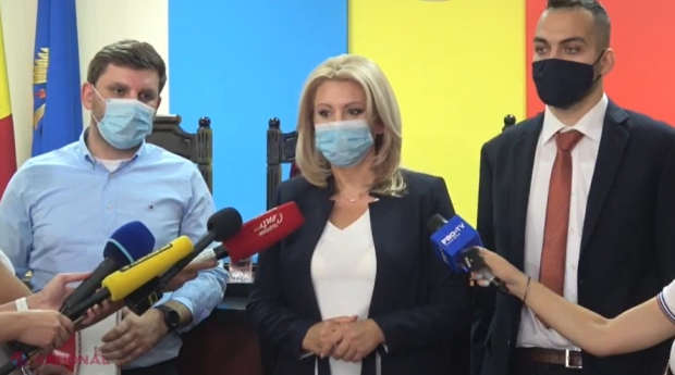 Partidul „ȘOR” a depus actele necesare pentru ÎNREGISTRAREA grupului de inițiativă. Violeta Ivanov: „Trebuie să fim PRUDENȚI. Prioritar nu sunt semnăturile, dar sănătatea celor care le colectează și a persoanelor cu care intră în contact”