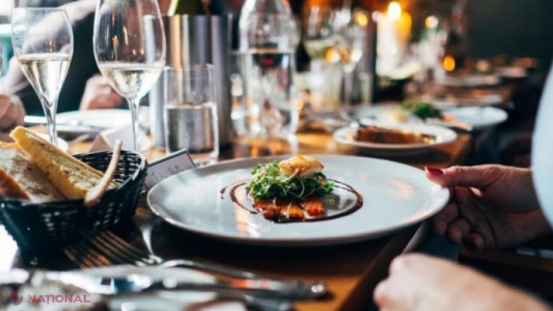 Se ÎNCHID restaurantele, teatrele și cinematografele în București: Purtarea măștii devine obligatorie în apropierea școlilor