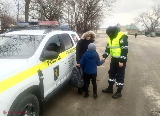 Un băiețel de 7 ani care se întorcea de la școală a încurcat transportul și s-a rătăcit: Cine l-a ajutat să găsească drumul spre casă