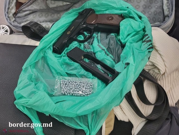 La aeroport, cu un pistol și bile din metal în bagaj: Tânărul voia să zboare din Chișinău la Tel Aviv