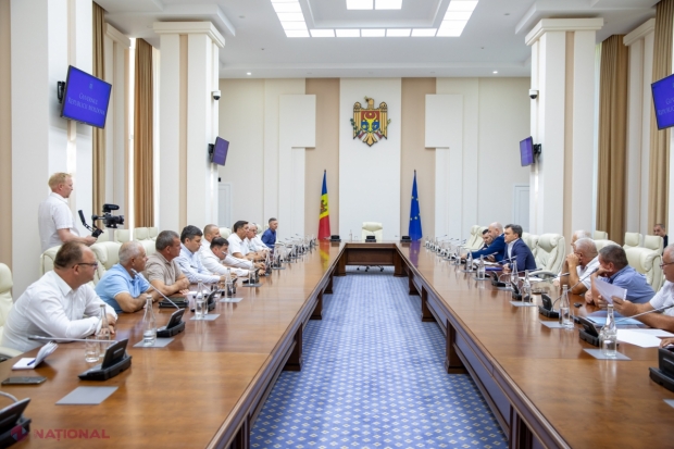 Agricultorii, nemulțumiți la Guvern: Premierul Dorin Recean anunță 100 de milioane de lei pentru compensarea pierderilor fermierilor