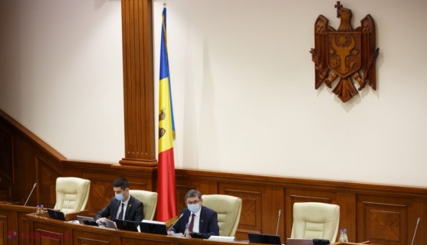 Inițiativa care a determinat avocații să declare GREVĂ generală, pe ordinea de zi a Parlamentului. Spicherul Igor Grosu explică graba: „Vreo 50, un detașament de cei mai toxici procurori și judecători, se pregătesc să îmbrace altă robă”
