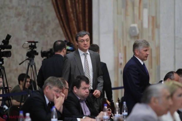 DISCURSUL președintelui: „Nu aduce anul, cât aduce ceasul”