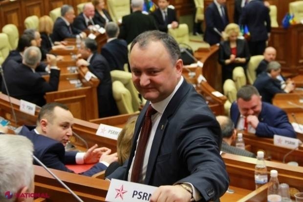 O altă INIȚIATIVĂ SCANDALOASĂ a lui Dodon. Promite să facă PIETRIȘ din piatra comemorativă pusă în PMAN în memoria victimelor OCUPAȚIEI sovietice