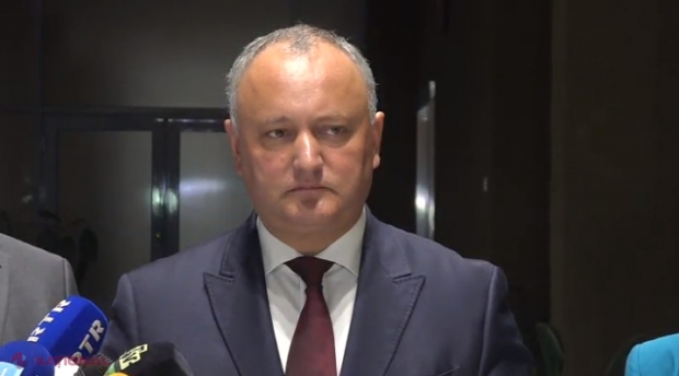 Dodon anunță că va CANDIDA pe listele PSRM la alegerile parlamentare, dar nu vrea să RENUNȚE la funcția de șef al statului. Oficialul a luat apă în gură când a fost întrebat de REALIZĂRILE sale