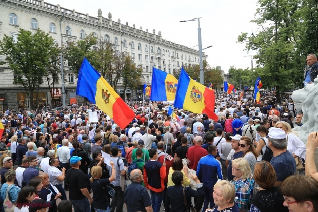 Nicolae Negru, despre protestul din 26 august: „Organizatorii lasă să se înțeleagă că de data aceasta se va merge „PÂNĂ LA CAPĂT”. Consecințele ar lovi și în putere, și în opoziție”