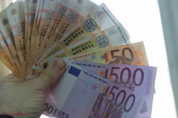 Aproape 5 000 de euro MITĂ pentru a rezolva pozitiv un caz în judecată