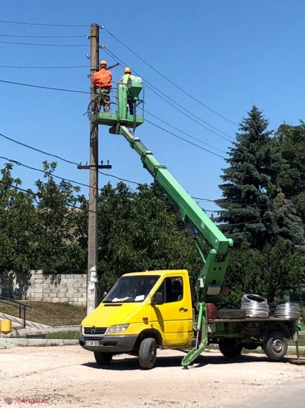 FOTO // Partidul „ȘOR” a dat start lucrărilor de iluminare stradală în comuna Doina, r. Cahul: „Nu vom permite autorităților să se răzbune pe cetățeni”
