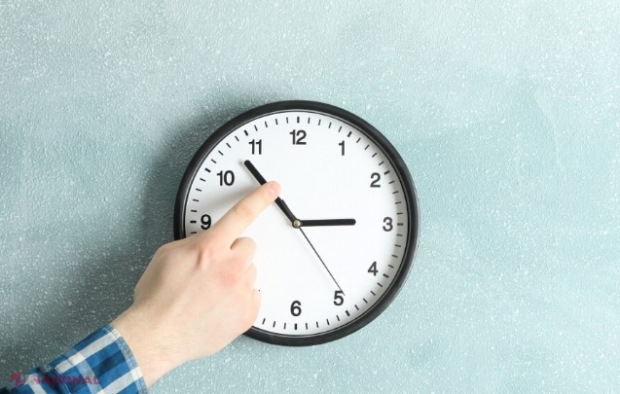 IMPORTANT! R. Moldova trece în acest weekend la ora de iarnă: Noaptea în care ora 4.00 devine ora 3.00
