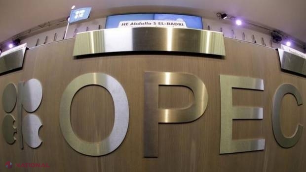 Preţul petrolului scade din nou. Cum au pierdut arabii pariul cu piaţa