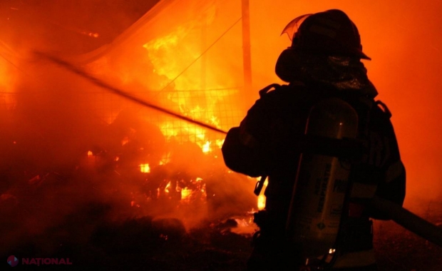O persoană, arsă de vie într-un incendiu produs în Chișinău