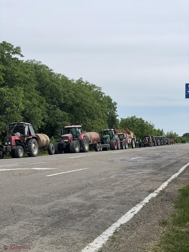 Fermierii lui Slusari au scos tractoarele la proteste în raioane și amenință că vor ajunge în capitală, dacă Guvernul nu le va îndeplini cerințele. Daniel Vodă: „Fermierii vor prețuri mai mari, dar Guvernul reprezintă întreaga societate”