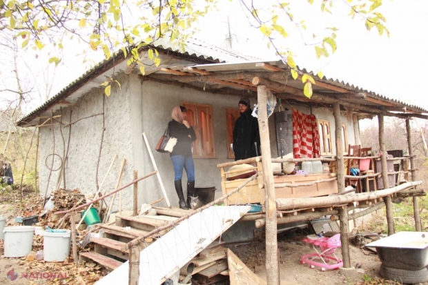 Odaia PUSTIITĂ: Localitatea din R. Moldova cu opt case, patru familii, câțiva câini și-un „generator micuț” 