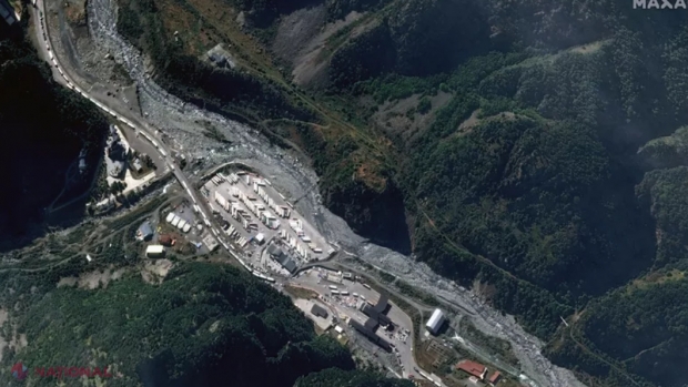 Imaginile din SATELIT trădează disperarea rușilor. Zeci de mii de ruși cu vârstă de încorporare preferă să FUGĂ din țara natală, decât să conteste războiul pornit de Putin. Coloane de mașini de 16 kilometri la granița cu Georgia
