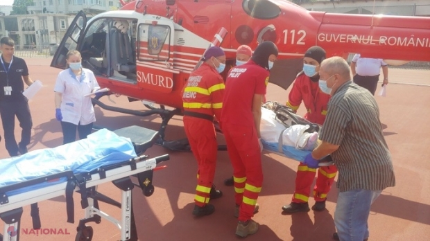 VIDEO // Un elicopter SMURD de la Galați a adus o tânără de 31 de ani de la Vulcănești la Chișinău: Starea de sănătate a acesteia se agravase după o intervenție chirurgicală