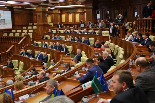 Demisia Guvernului, APROBATĂ în Parlament