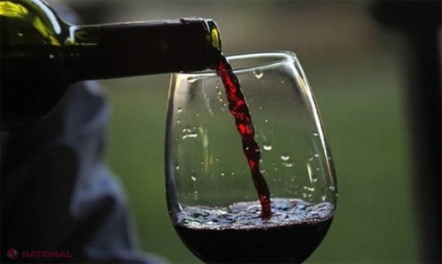 Oamenii de știință au descoperit că un pahar de vin roșu echivalează cu o oră de sport