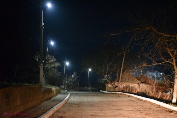 FOTO // Comuna Donici din raionul Orhei a fost complet iluminată de echipa Partidului „ȘOR”: „Îmi place ce se întâmplă în localitatea noastră în ultimii ani. Mergem spre bine și asta ne bucură”