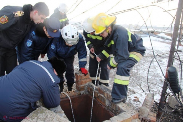  Început de săptămână cu GHINION pentru un bărbat din capitală. A rămas BLOCAT într-un canal de ventilare