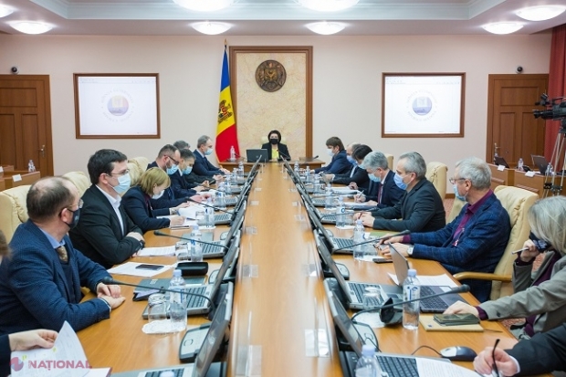 NOU // Numărul de acte necesare la perfectarea dreptului de a conduce vehicule, REDUS: Vor fi excluse testul psihofiziologic și adeverința medicală eliberată pentru conducătorii de vehicule 