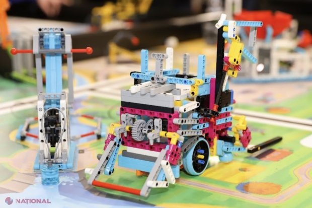 Se caută încă 50 de scoli din R. Moldova pentru a fi incluse în Programul NAȚIONAL de robotică educațională: Pașii care trebuie făcuți pentru ca instituțiile să beneficieze de seturi de robotică