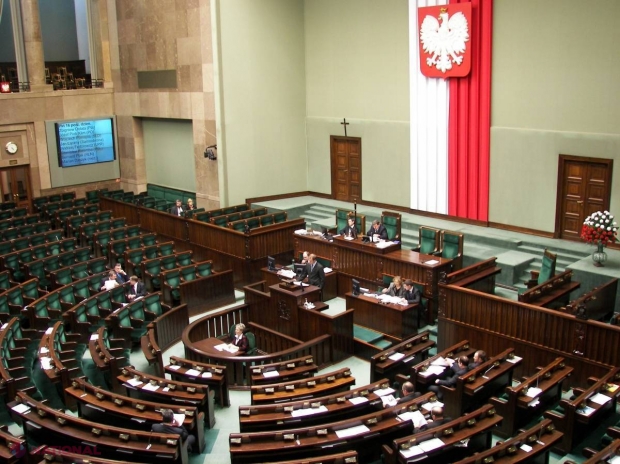 Deputații polonezi vor participa la antrenamente militare, de frica războiului din Ucraina