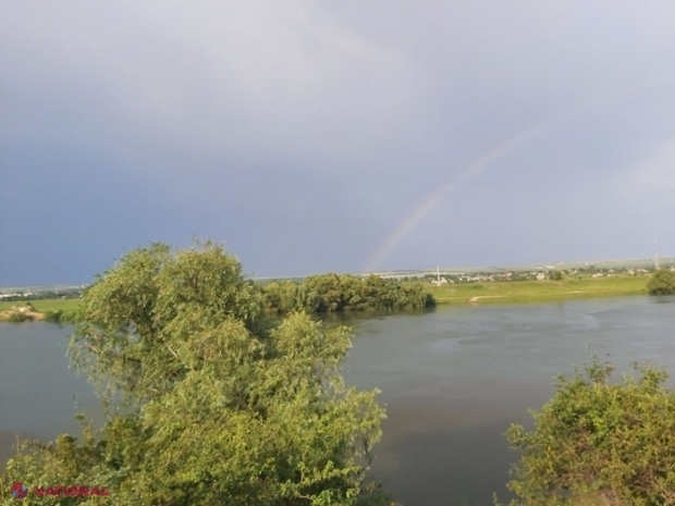 METEO // DOUĂ avertismente lansate de meteorologi - ploi puternice până în seară și pericol de incendii până pe 6 august