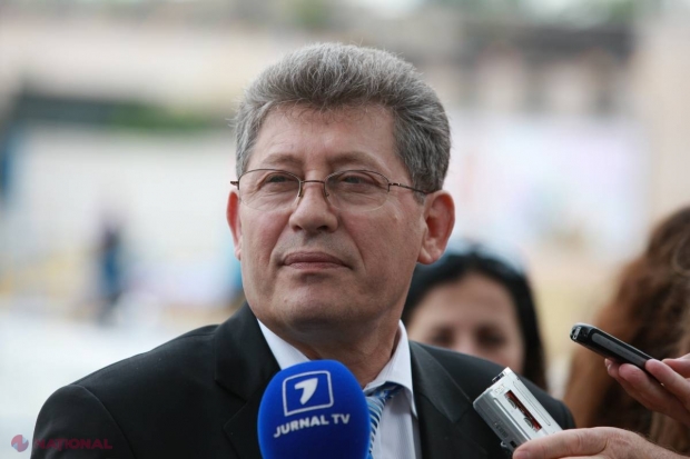 Cum răspunde Ghimpu la întrebarea: Ce făcea mașina lui Plahotniuc ieri la sediul PL?