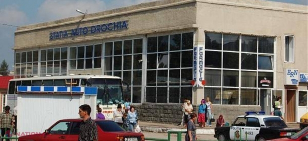 Un șef de autogară din R. Moldova, REȚINUT: Cum câștiga peste 15 000 de lei lunar, în afara salariului
